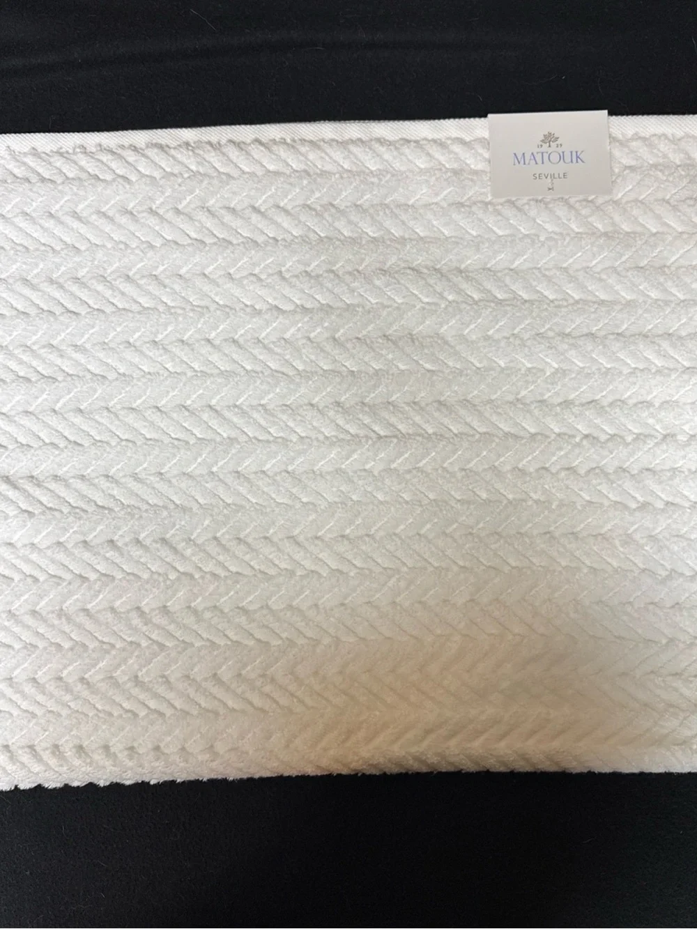 Matouk Seville Hand Towel 20x32” White Loose Braid Pattern 100% Cotton NWT
